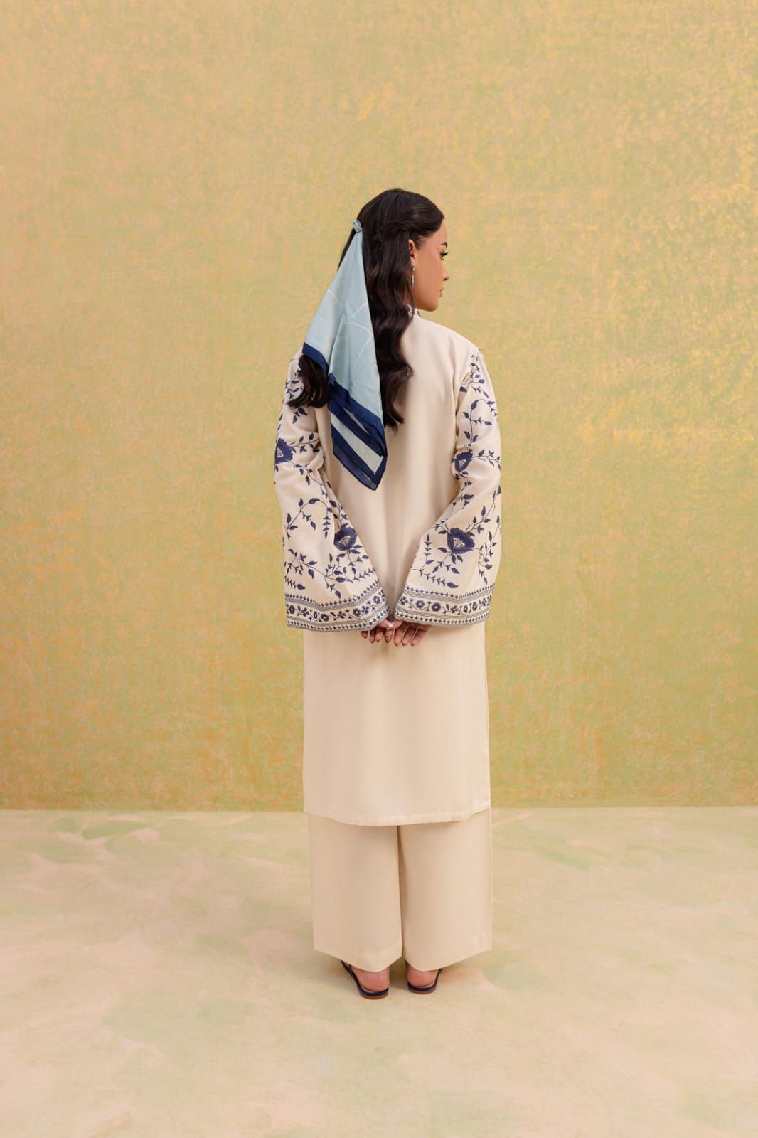 iVORY-2PC Embroidered