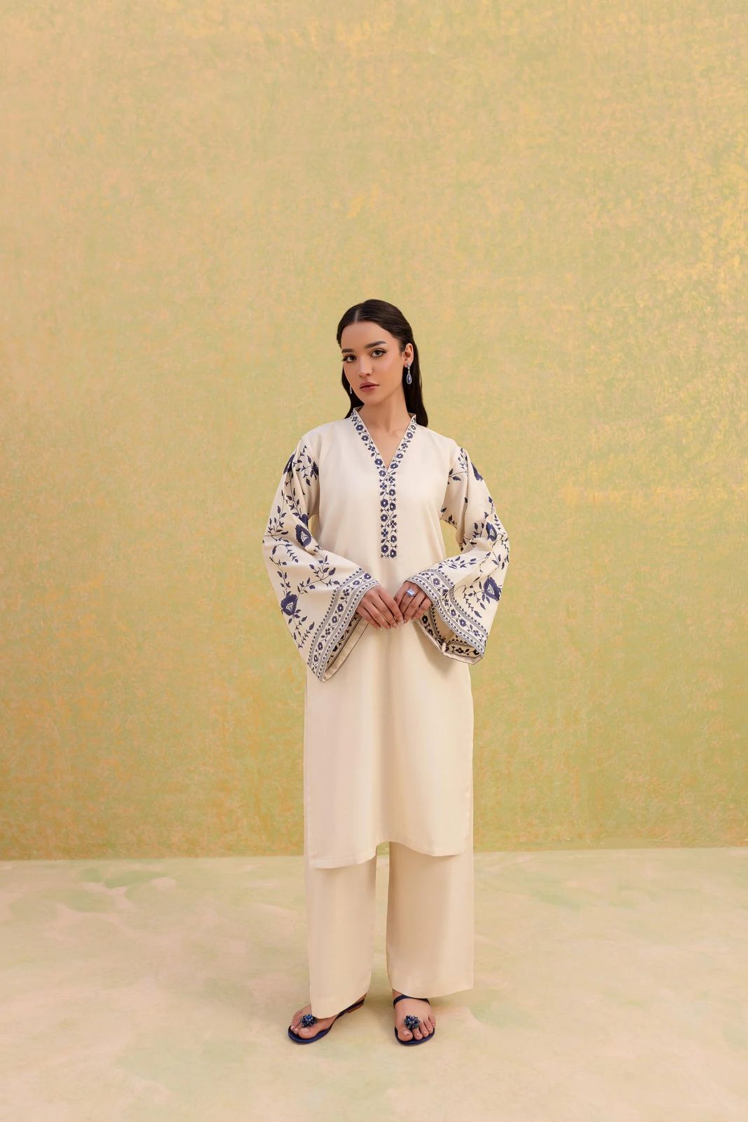 iVORY-2PC Embroidered